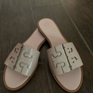 BRAND NEW Tory Burch Ines slides sea shell pink